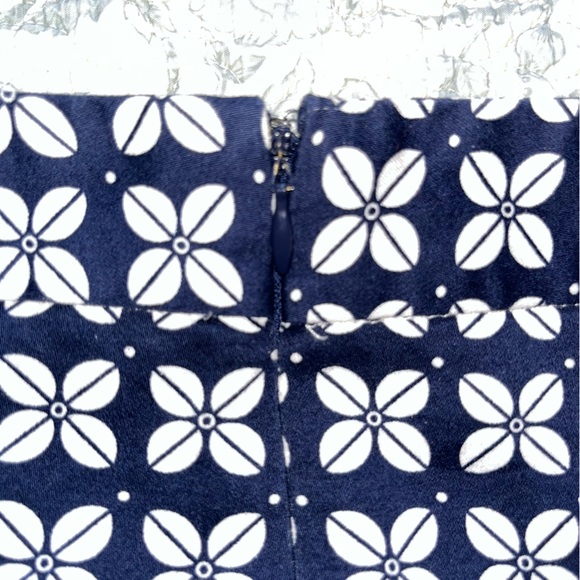 DownEast Blue and White A-Line Skirt Knee-Length (1-140) - Picture 8 of 13